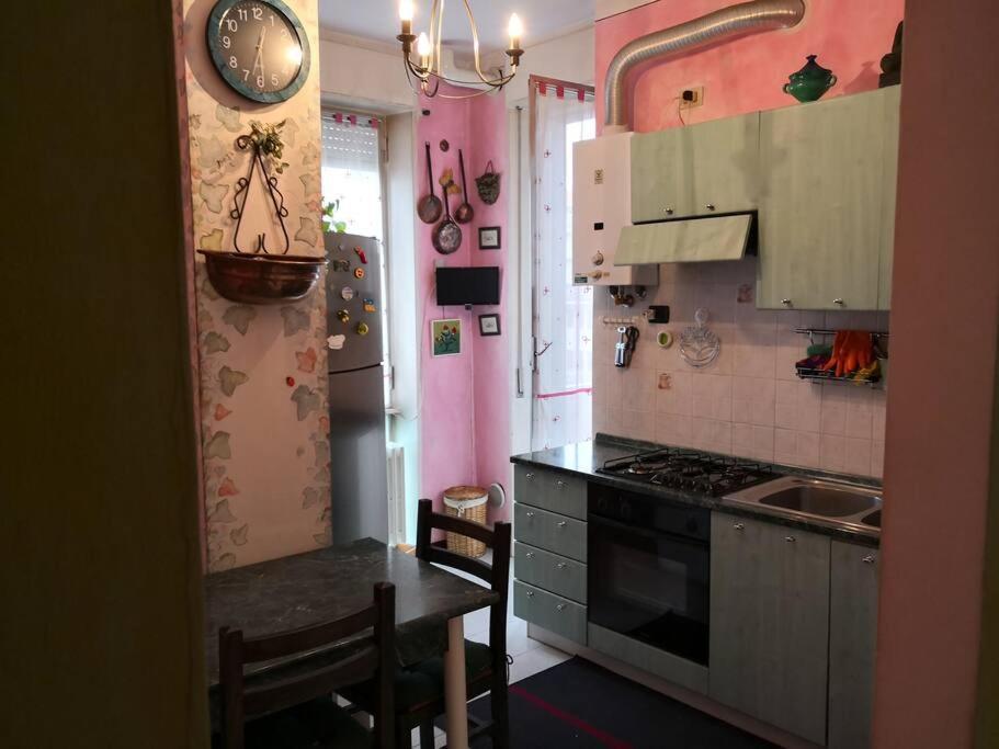 Appartamento Chic Vista Lago - Casa Janis Verbania Buitenkant foto